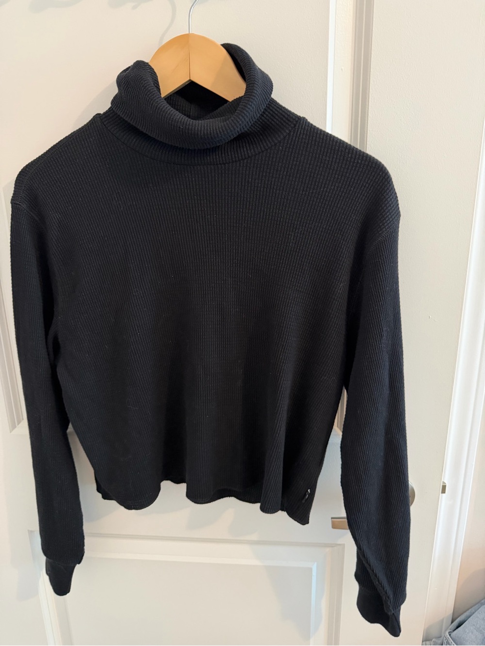 TNA Waffle cropped turtle neck